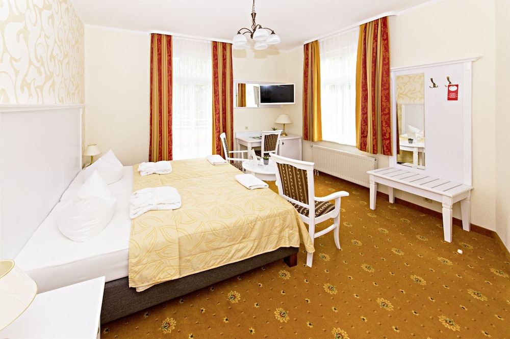 Ostseehotel Villen Im Park 12/48