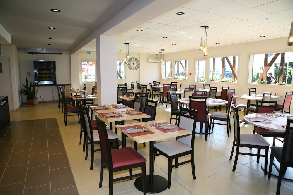 Kyriad Chateauroux 19/37
