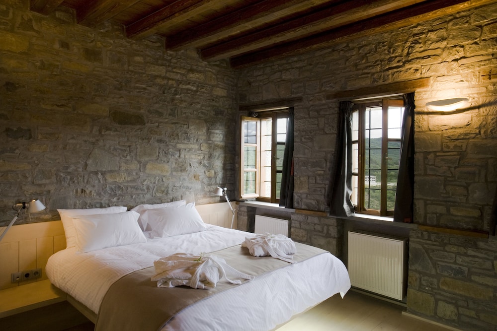 Kipi Suites 7/50