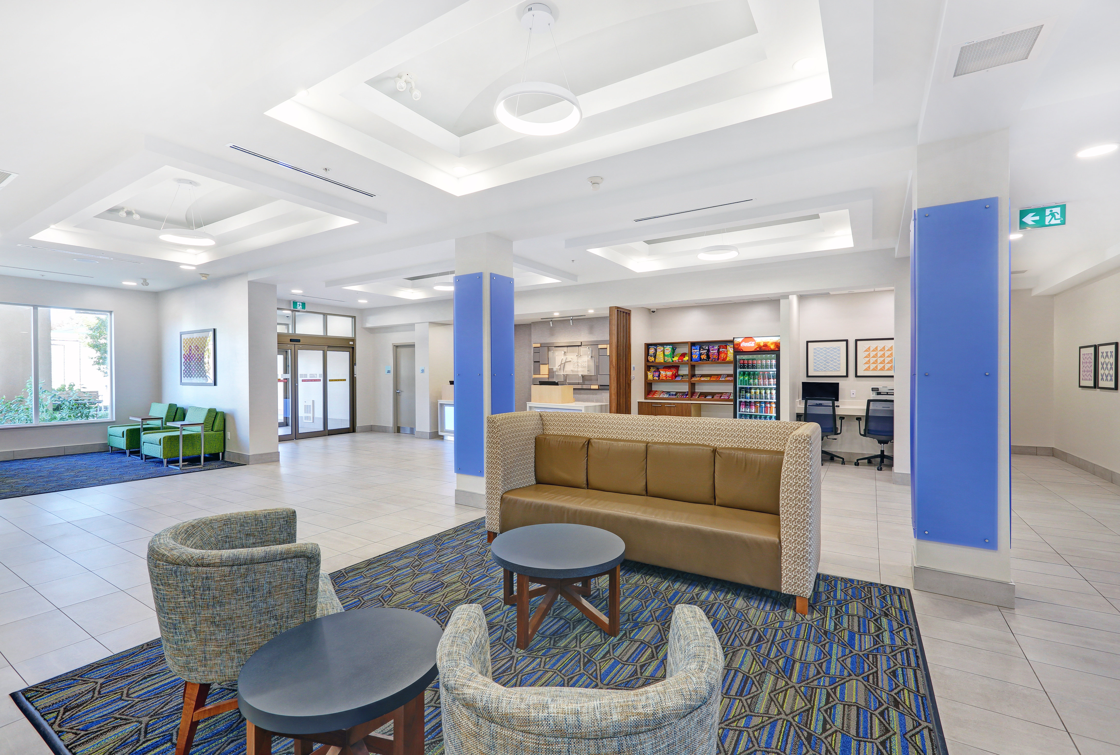 Holiday Inn Express Hotel Suites Woodstock South 43/67