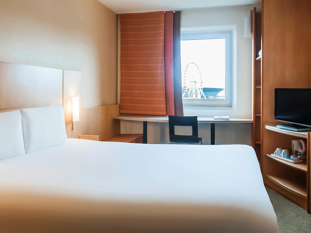 Ibis Liverpool Centre Albert Dock Liverpool One 22/71