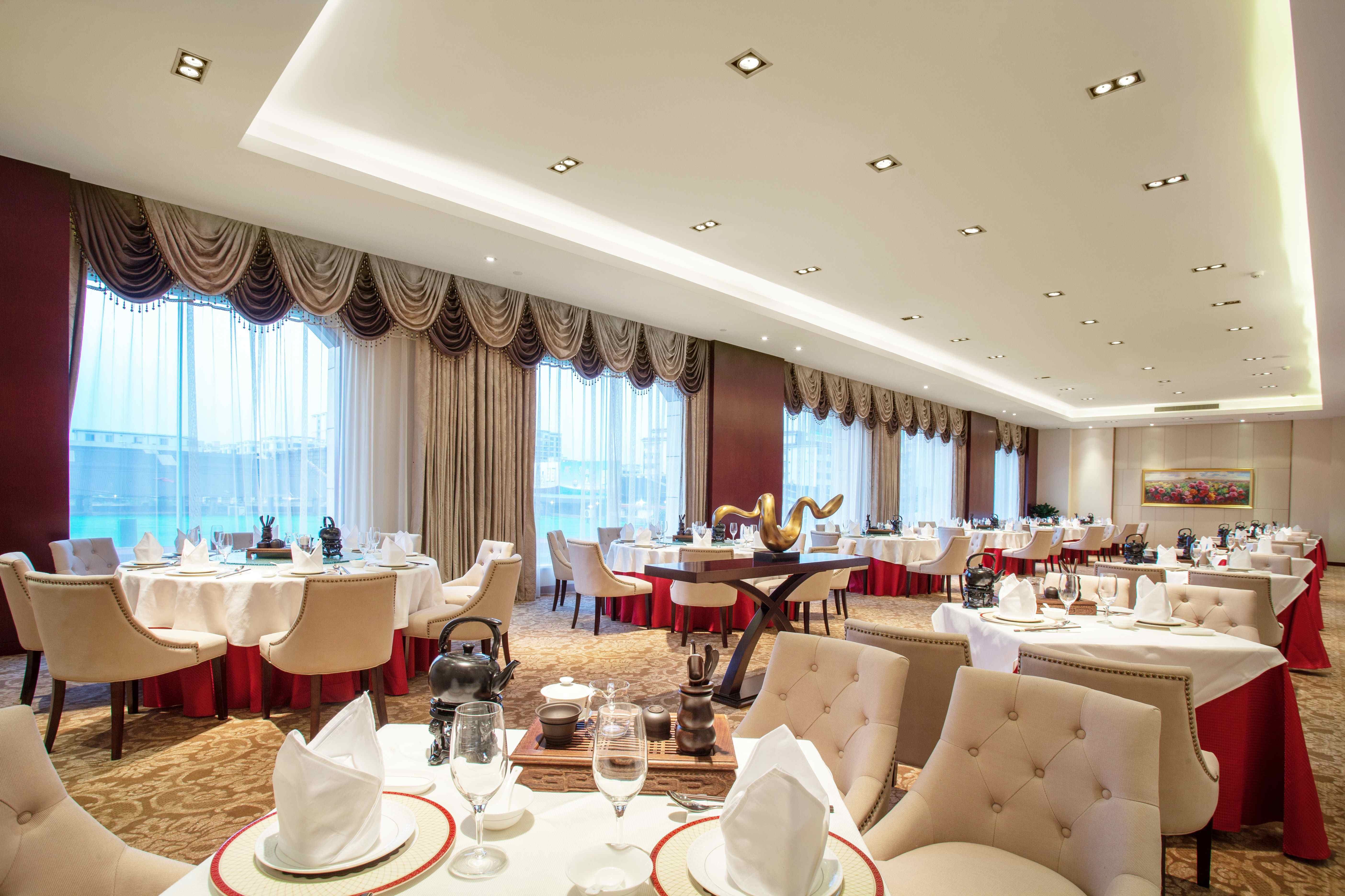 Holiday Inn FOSHAN NANHAI CENTRAL 62/81