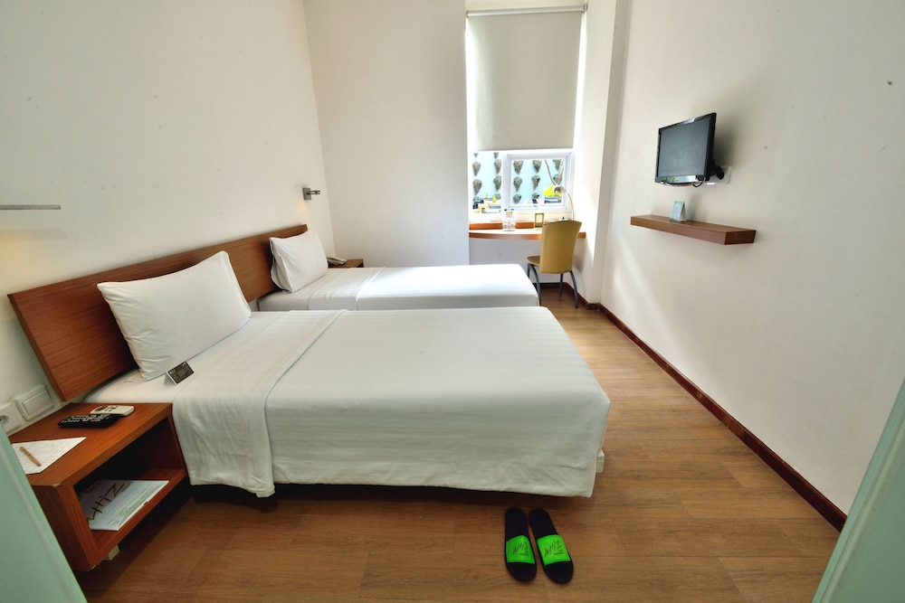 Whiz Hotel Malioboro Yogyakarta 8/48