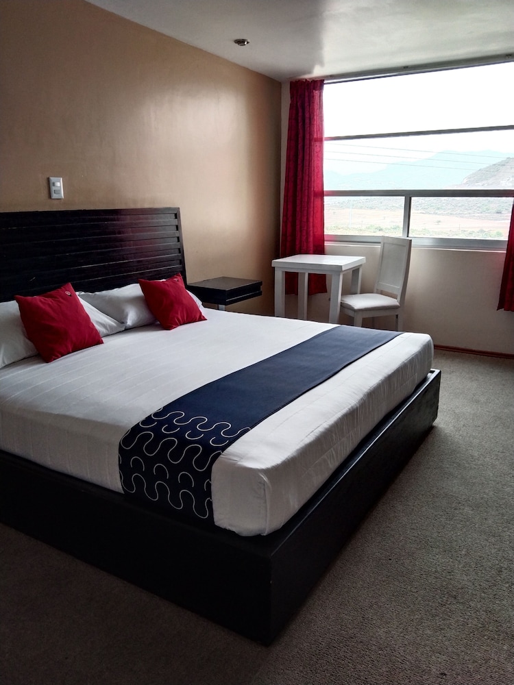 Capital O Hotel Euro Confort Pachuca 13/43