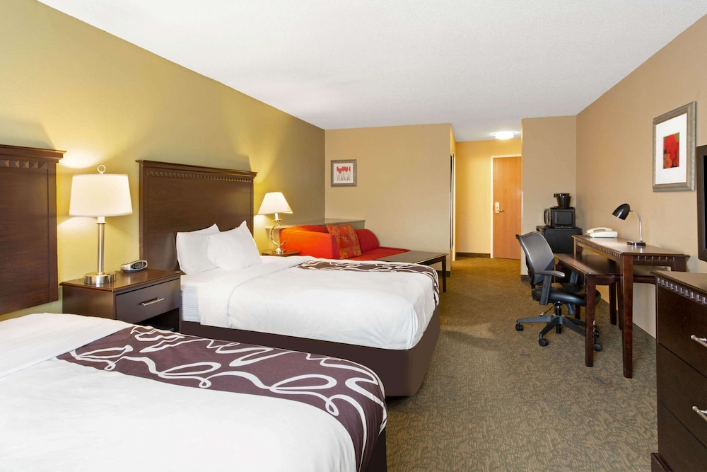 La Quinta Inn Suites Richmond Kings Dominion 14/44