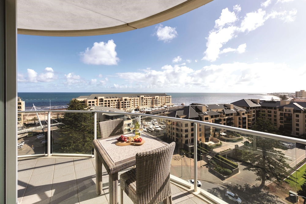 Oaks Glenelg Liberty Suites، أديليد 5/80