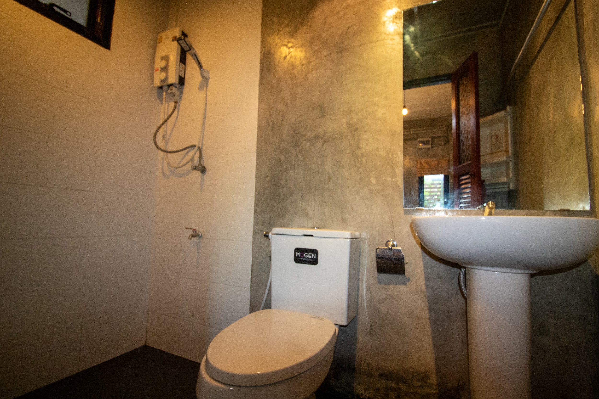 W Hostel 38/39