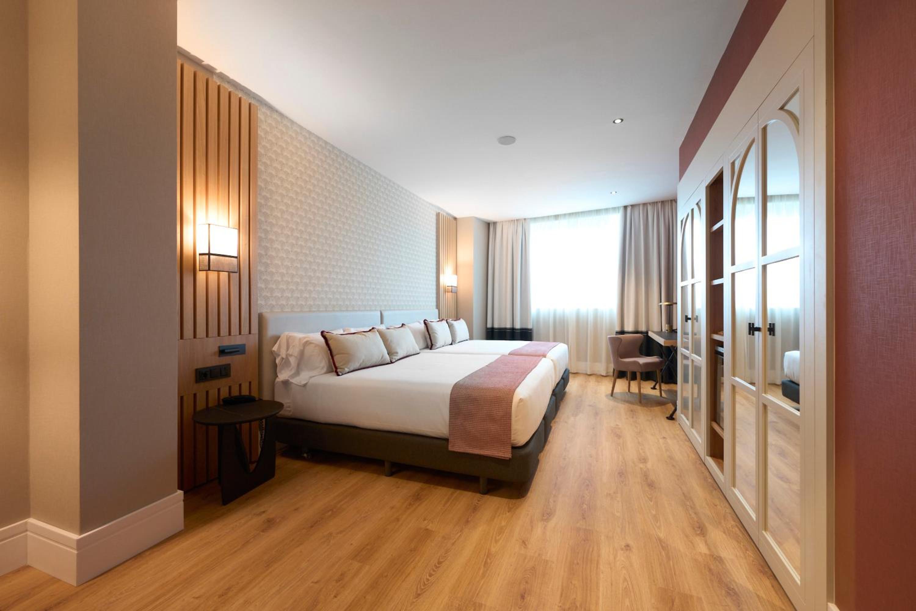 غرفة قياسية، Hotel Catalonia Ramblas 2/2