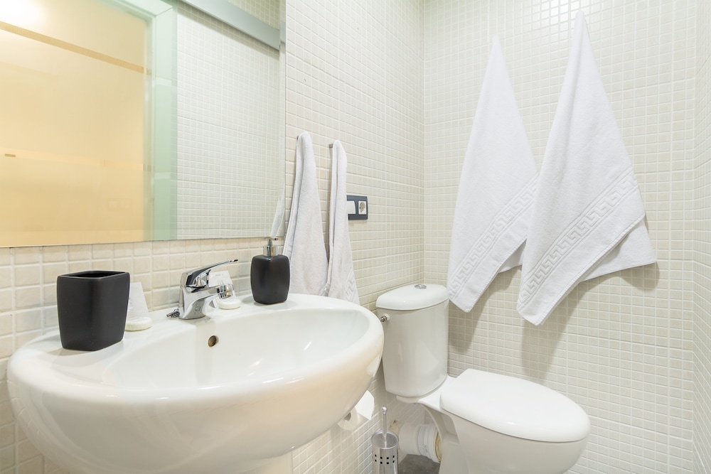 Hostal Gran Via 63 Rooms 26/28