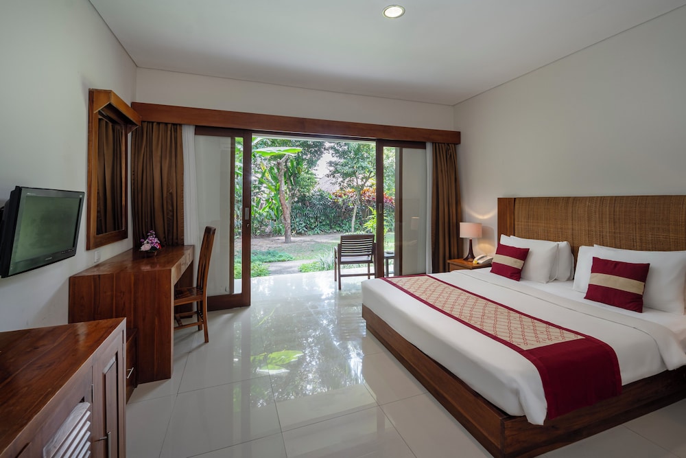 Pertiwi Resort Spa 18/87
