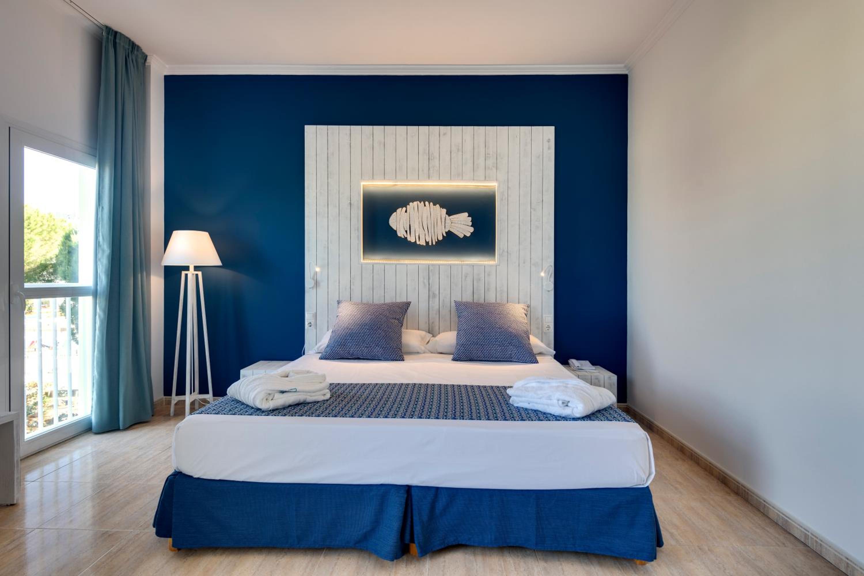 Select, Garden, Club, Premium, Superior, Sea View