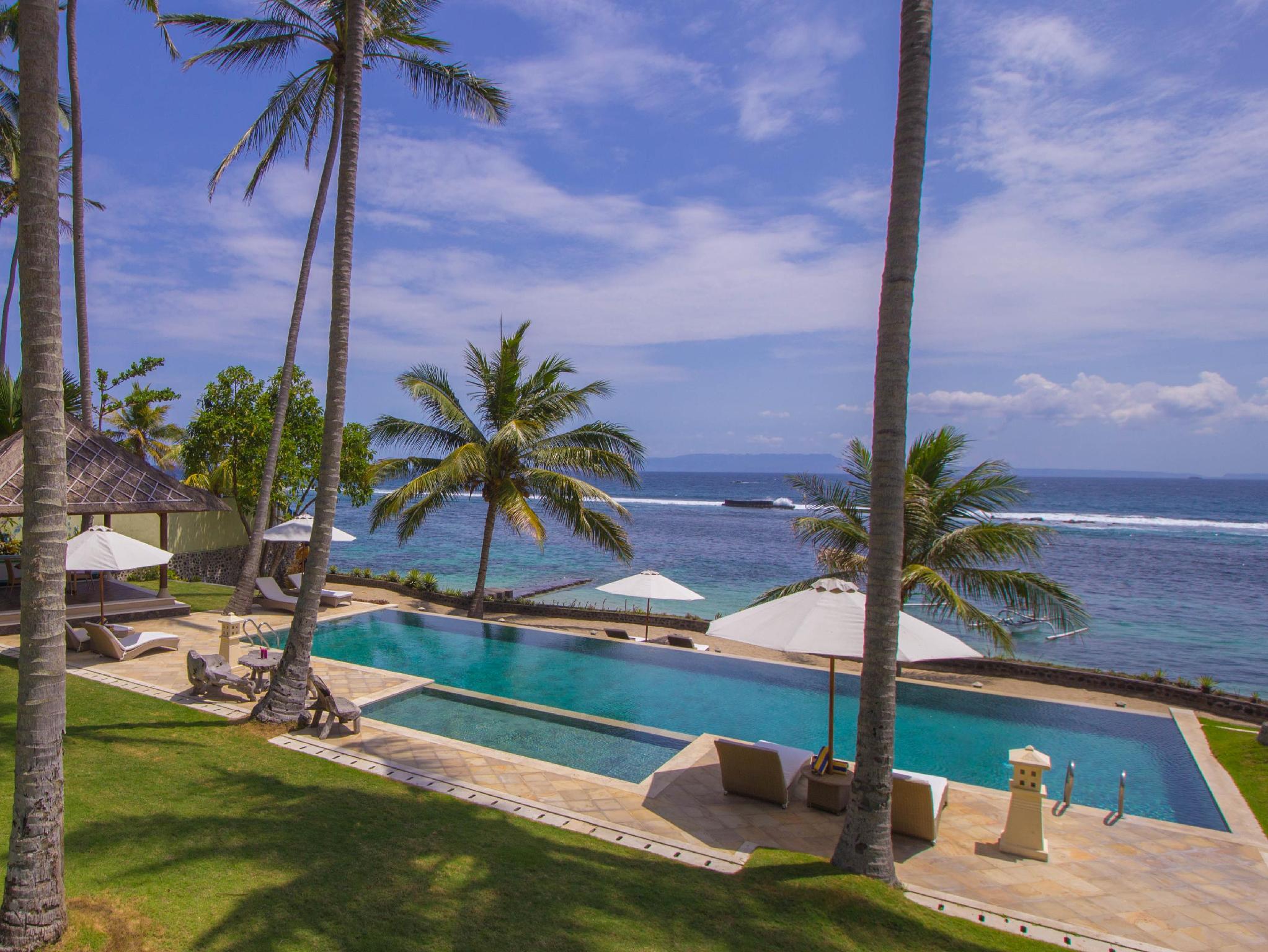 Beachfront Citakara Sari Villas 27/29