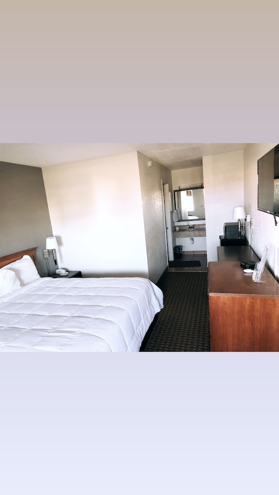 Americas Best Value Inn Princess Anne 14/17
