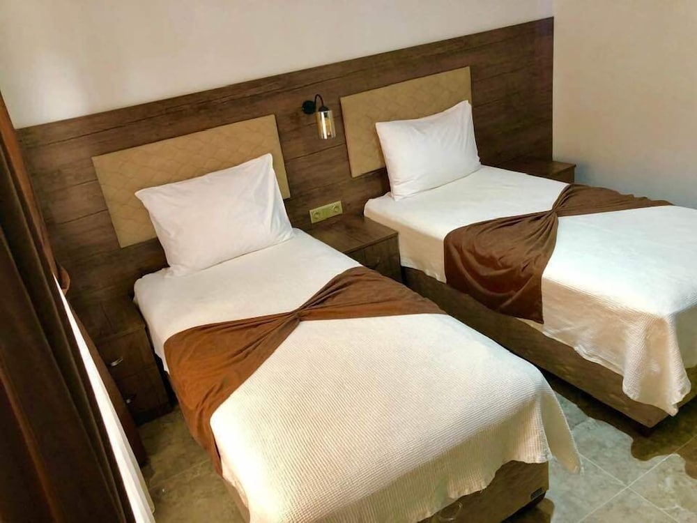 Kehribar Otel & Cafe Restaurant 12/50