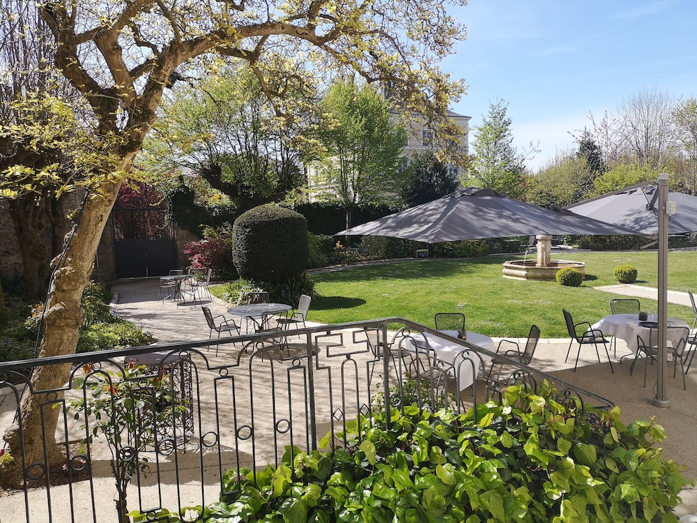 HOTEL PERIER DU BIGNON 44/54