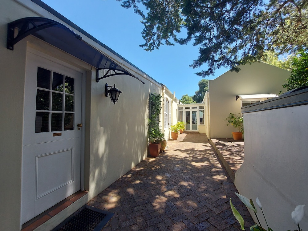 Newlands Guest House 2/39