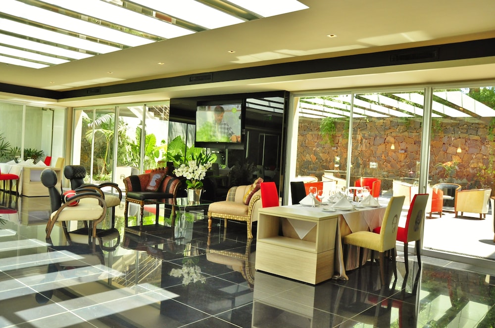 Savoy Hotel Encarnacion 50/69