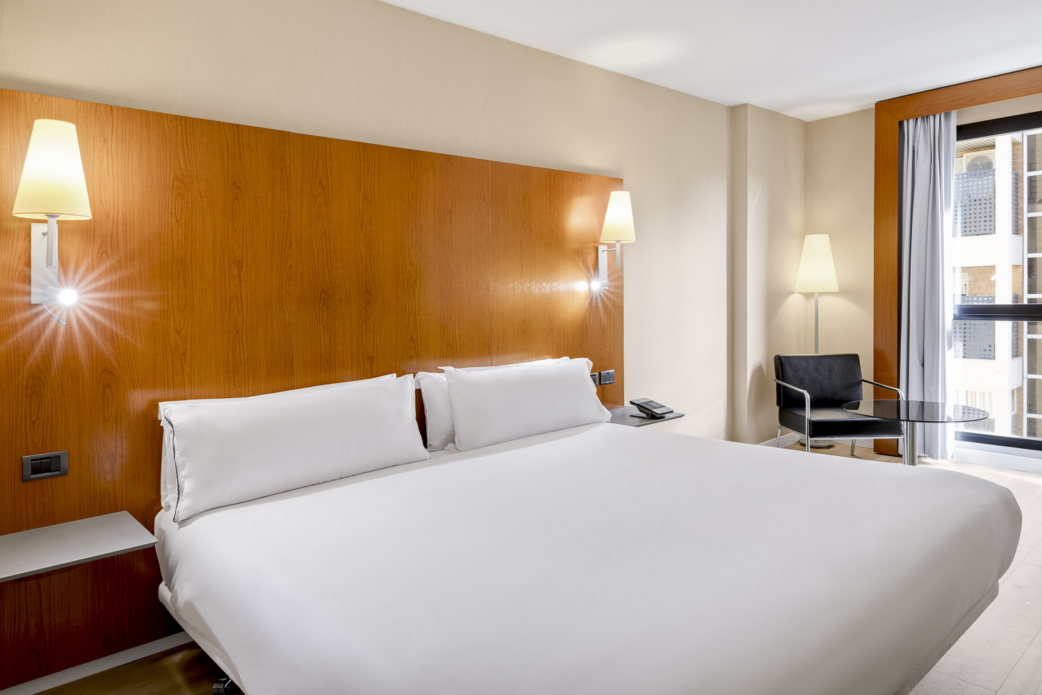 Plus, Double Bed