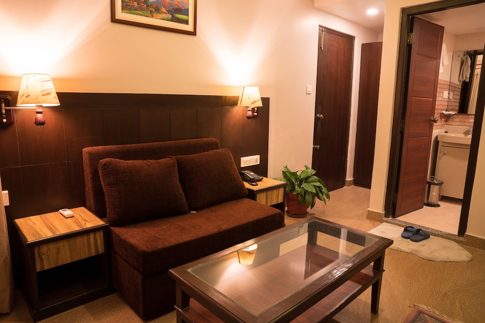 Hotel Shaara Pvt.ltd 23/50