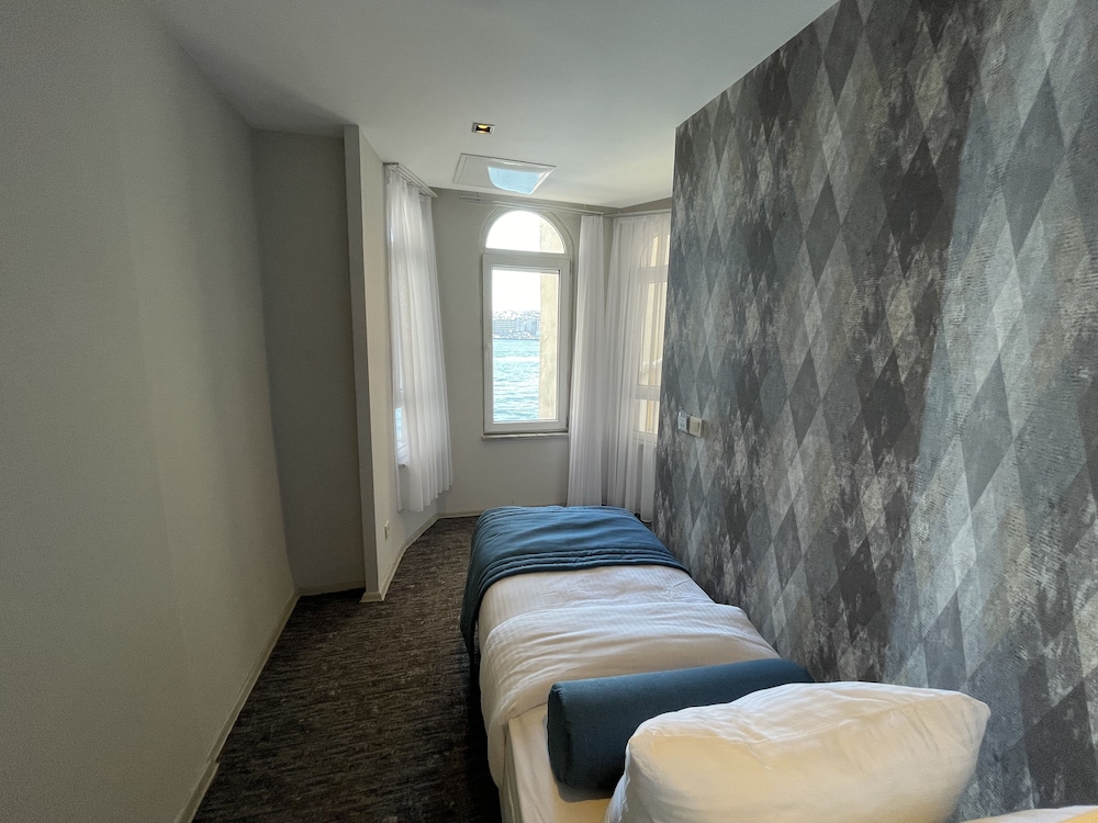 Weingart Seaside Hotel 29/52