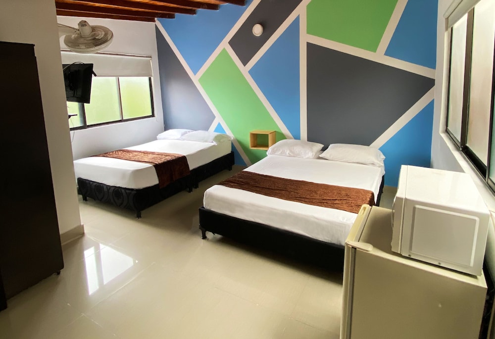 33Hotel 14/47