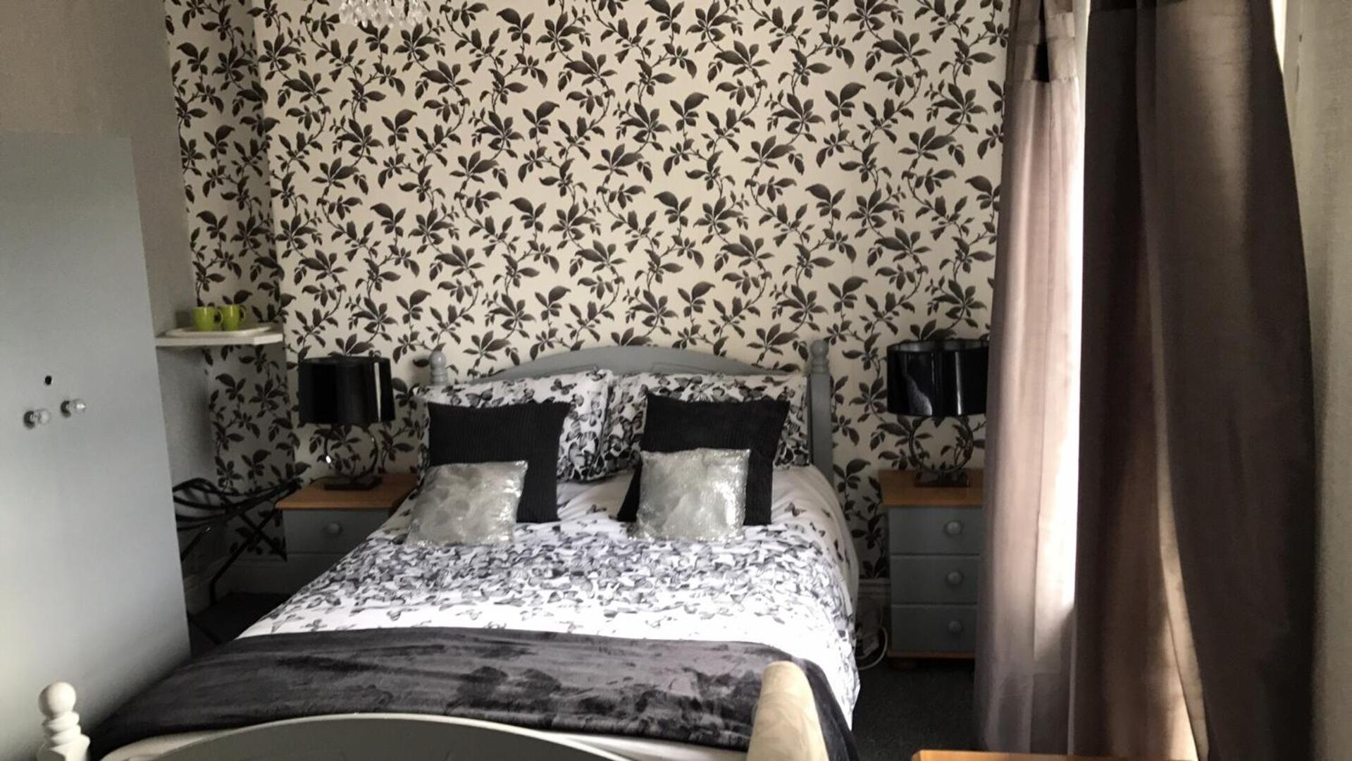 OYO La Spada Boutique Hotel 23/38