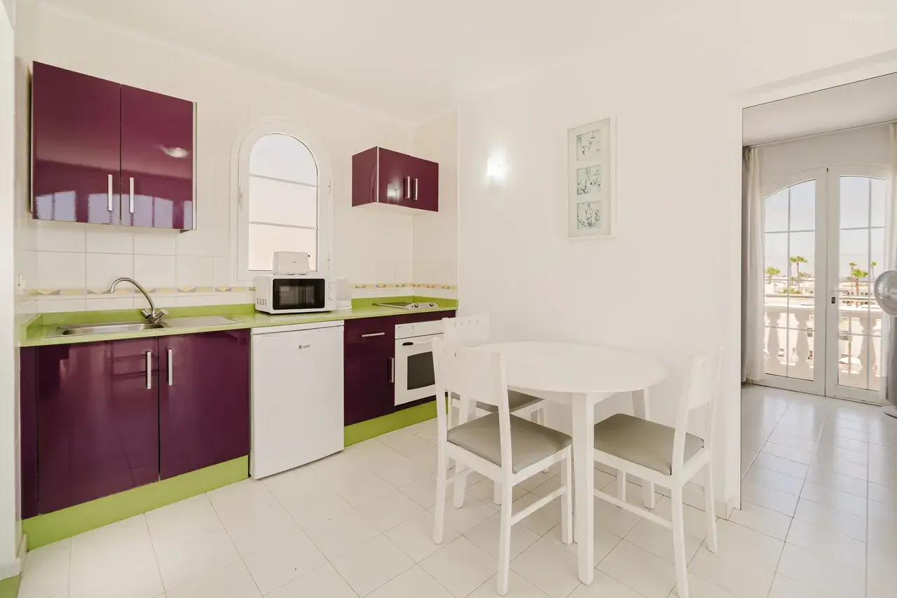 Corona Mar Apartments - Select Adults PLUS 16 27/30