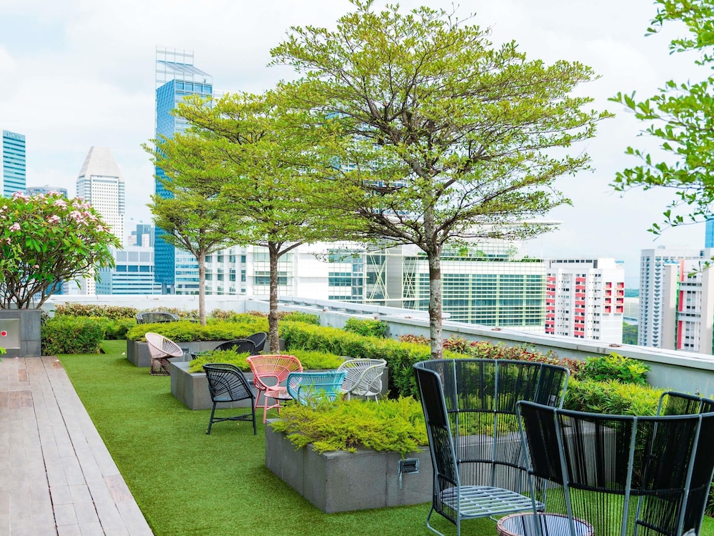 Mercure Singapore Bugis 65/72