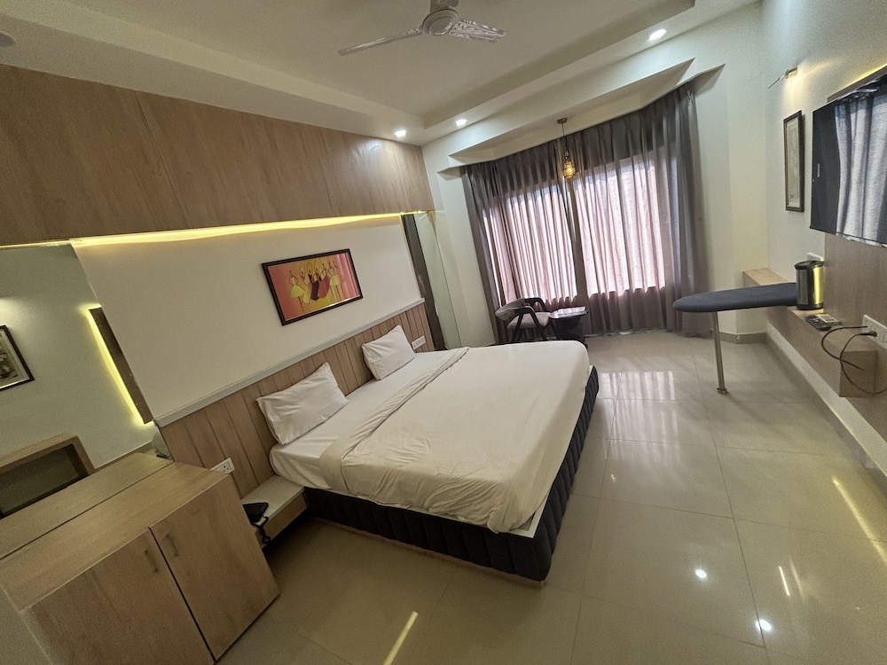Hotel Maya International 16/50