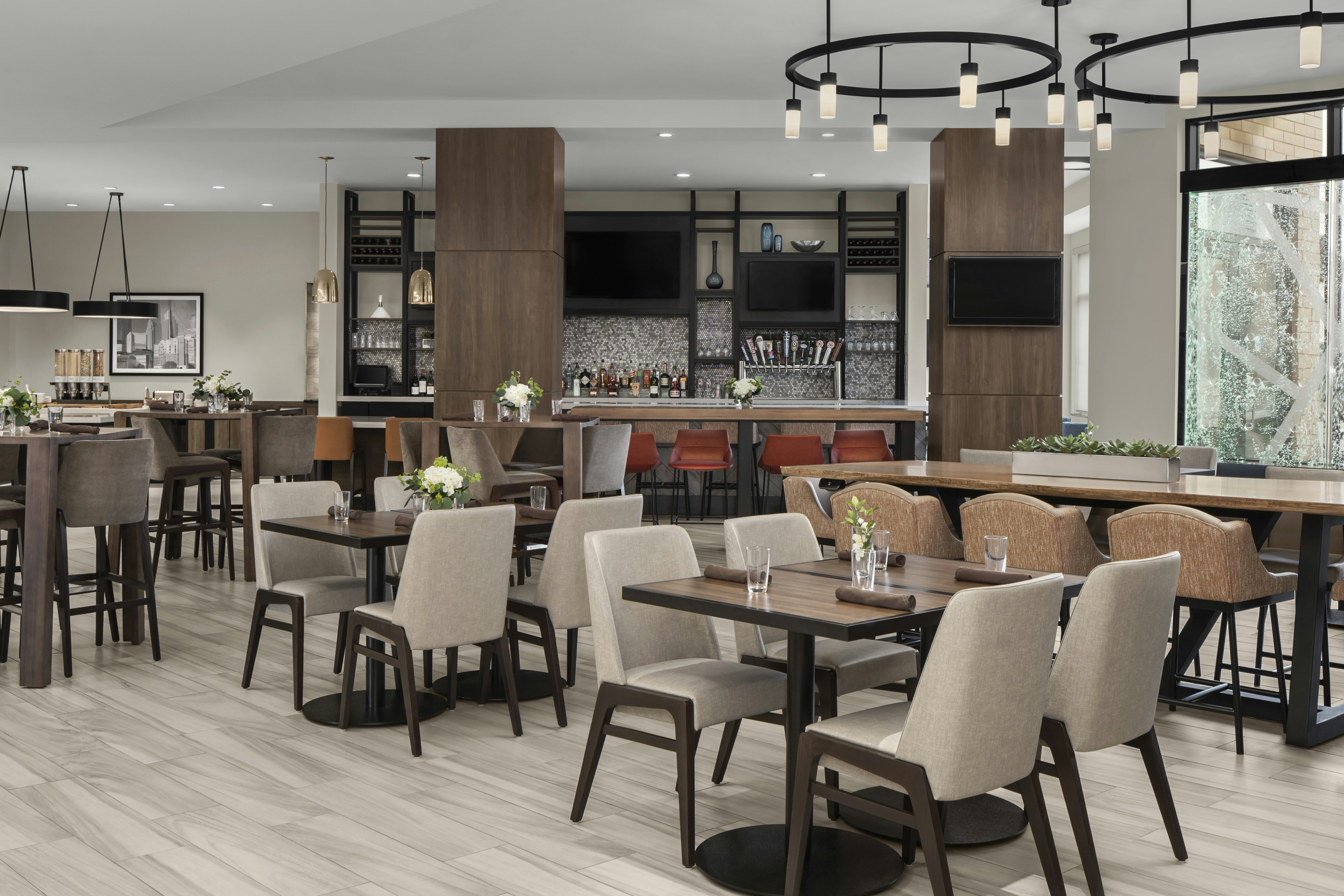 Hilton Garden Inn Minneapolis Downtown 40/56