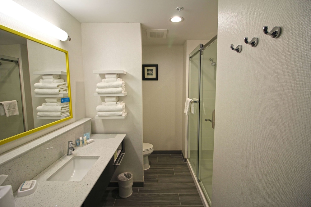 Hampton Inn West Plains Mo 23/43