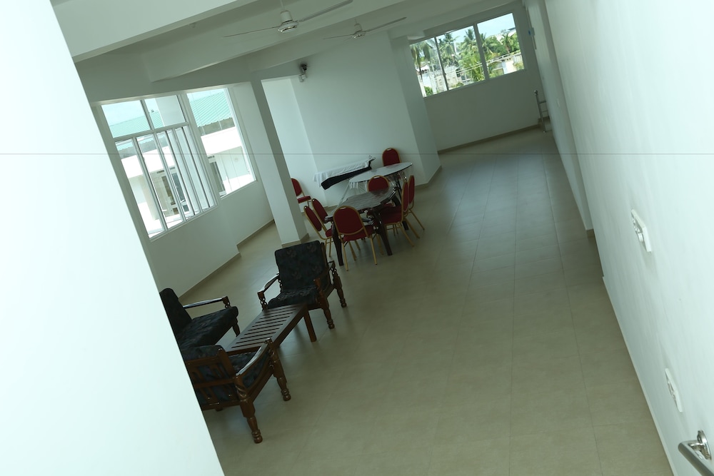 Hotel Oviya 19/28