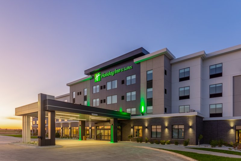 Holiday Inn & Suites Cedar Falls - Waterloo Event Ctr 2/50