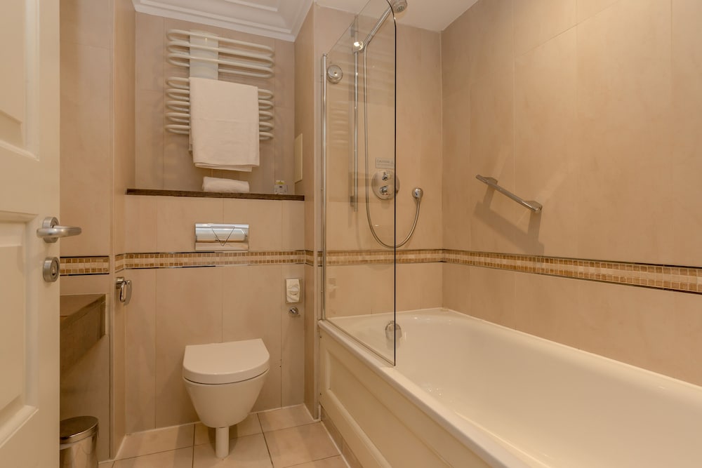 Western House Hotel 20/69