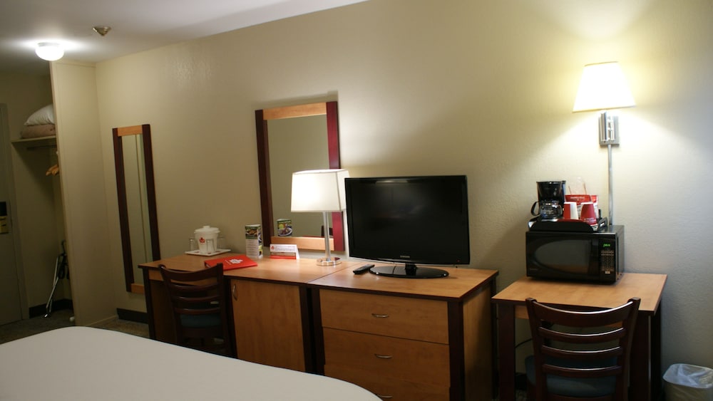 Canad Inns Destination Centre Windsor Park 46/51