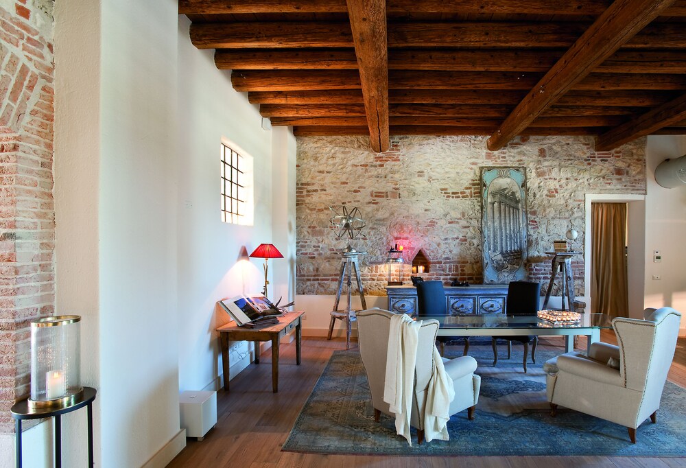 LA BARCHESSA DI VILLA PISANI 45/61