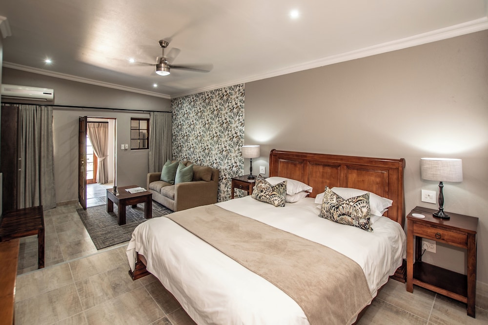 Nut Grove Manor Boutique Hotel 5/50