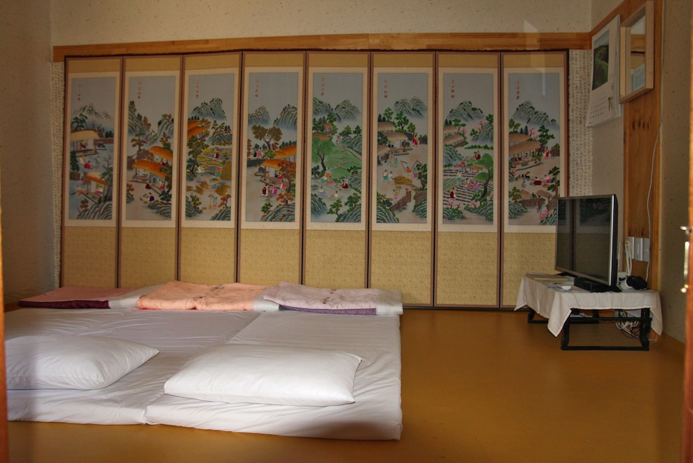Dajayon Guest House 46/70