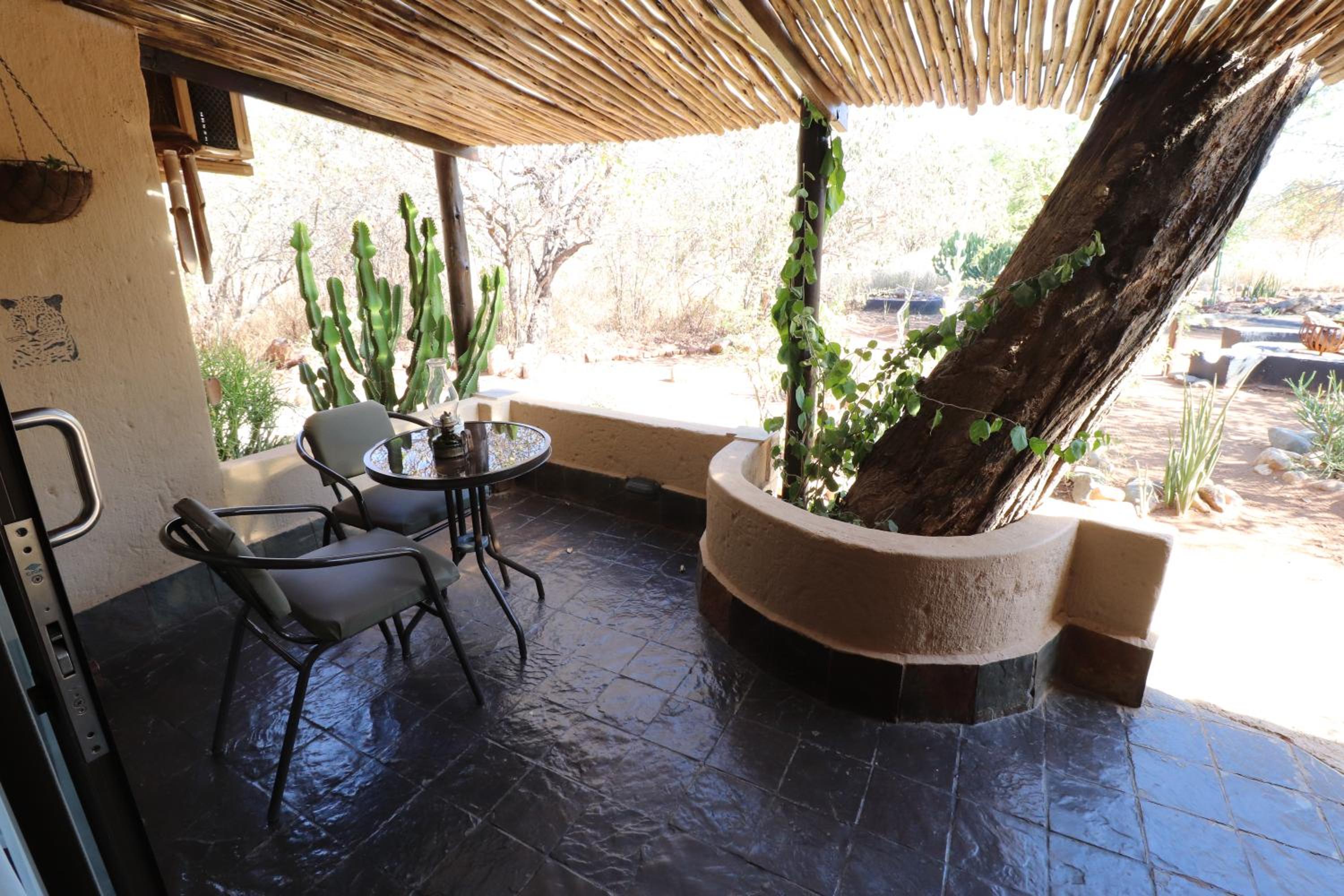 African Rock Lodge 61/82