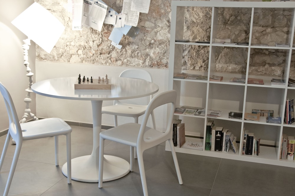 Lol Hostel Siracusa 8/26