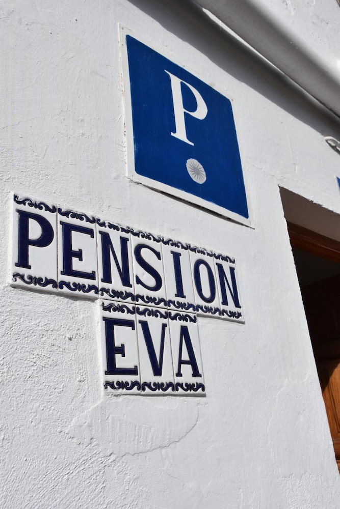 Pensión Eva 2/26