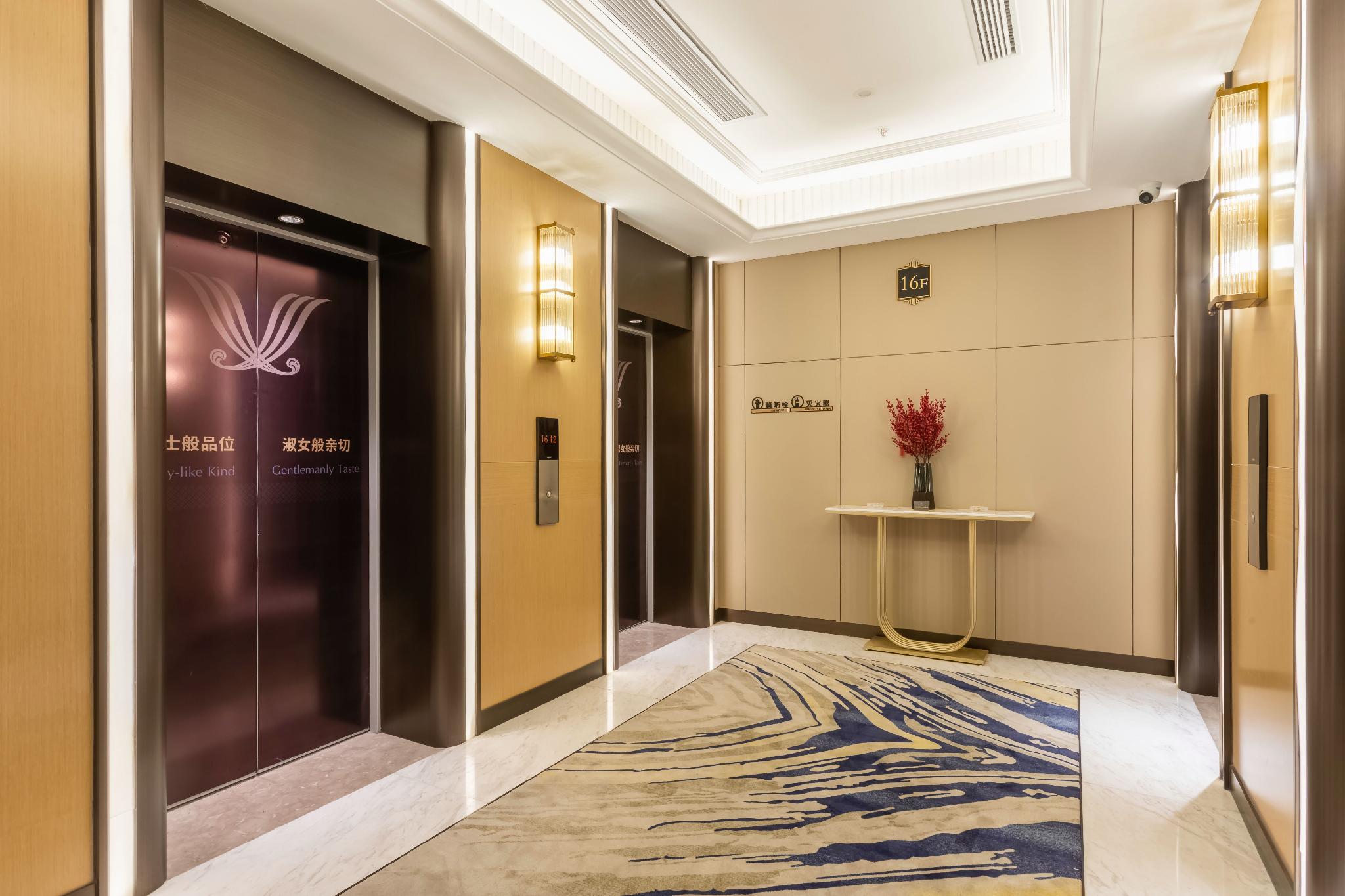 Vienna International Hotel (Haian Central Plaza) 7/23