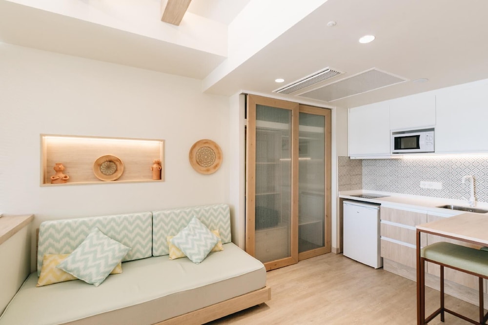 The White Apartments by Ibiza Feeling - Adults Only 35/50
