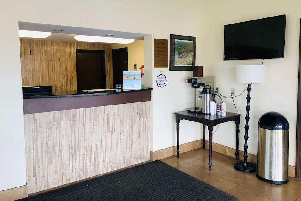 Travelodge by Wyndham Laurel 17/59