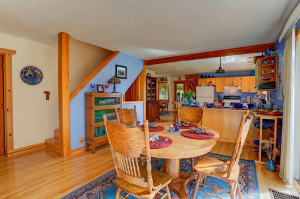 Moss Mountain Inn 23/28