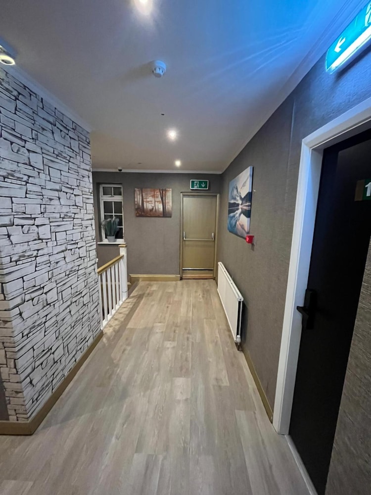White Rose Hotel & Restaurant - Leeds 9/50