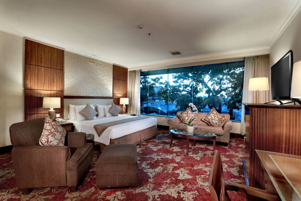 Aston Tropicana Hotel Bandung 35/69