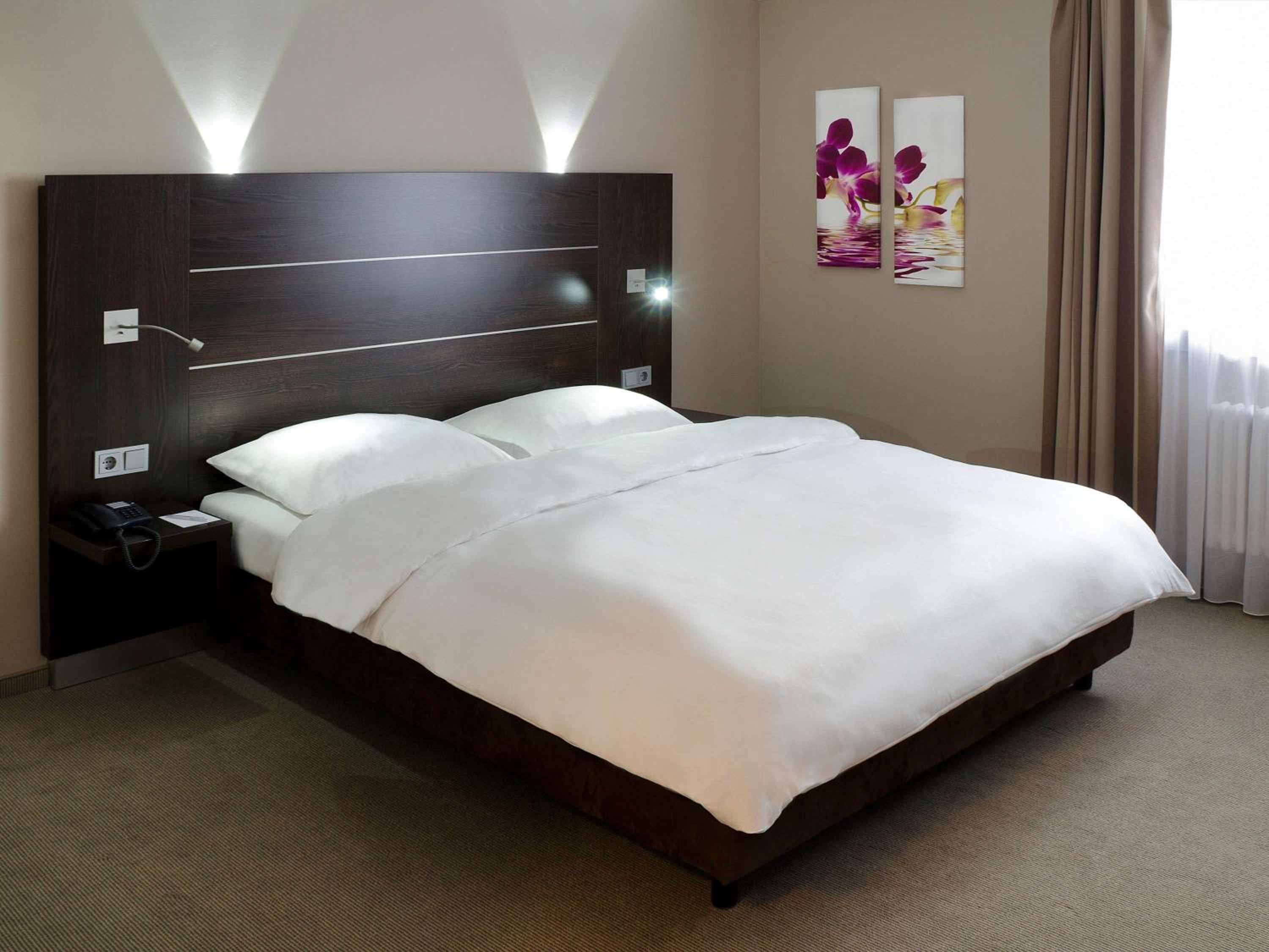 غرفة قياسية بسرير كينج، MERCURE HOTEL HAMM 4/8
