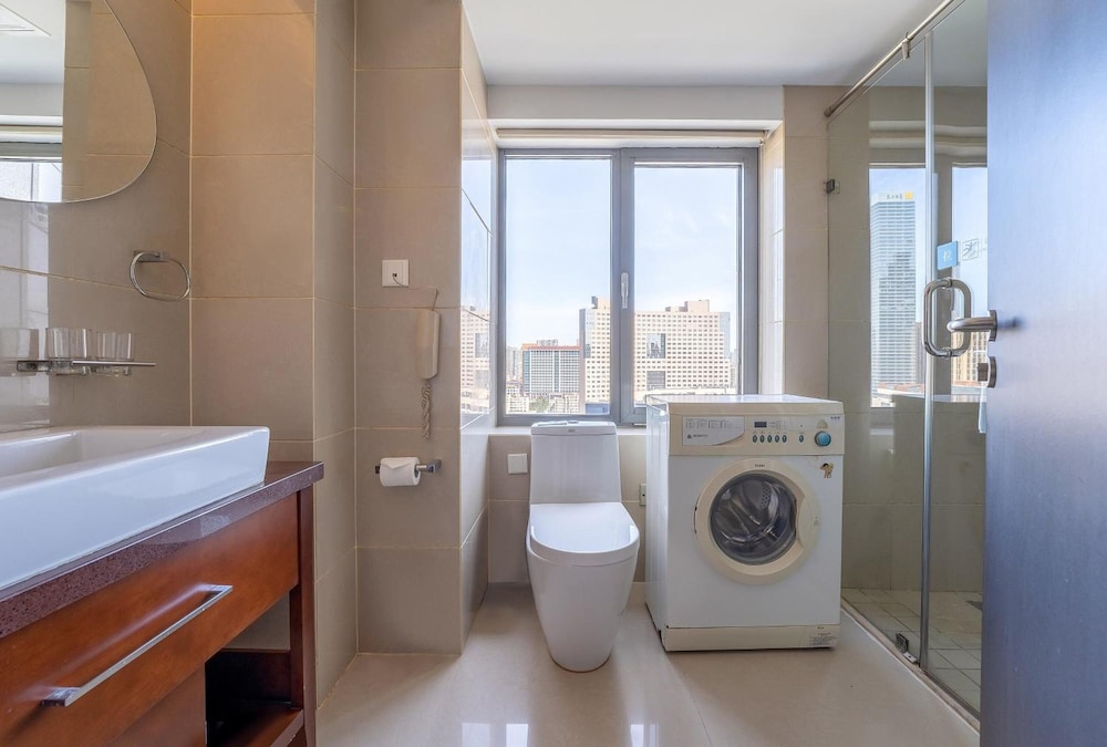 Qingdao Housing International Hotel 40/42