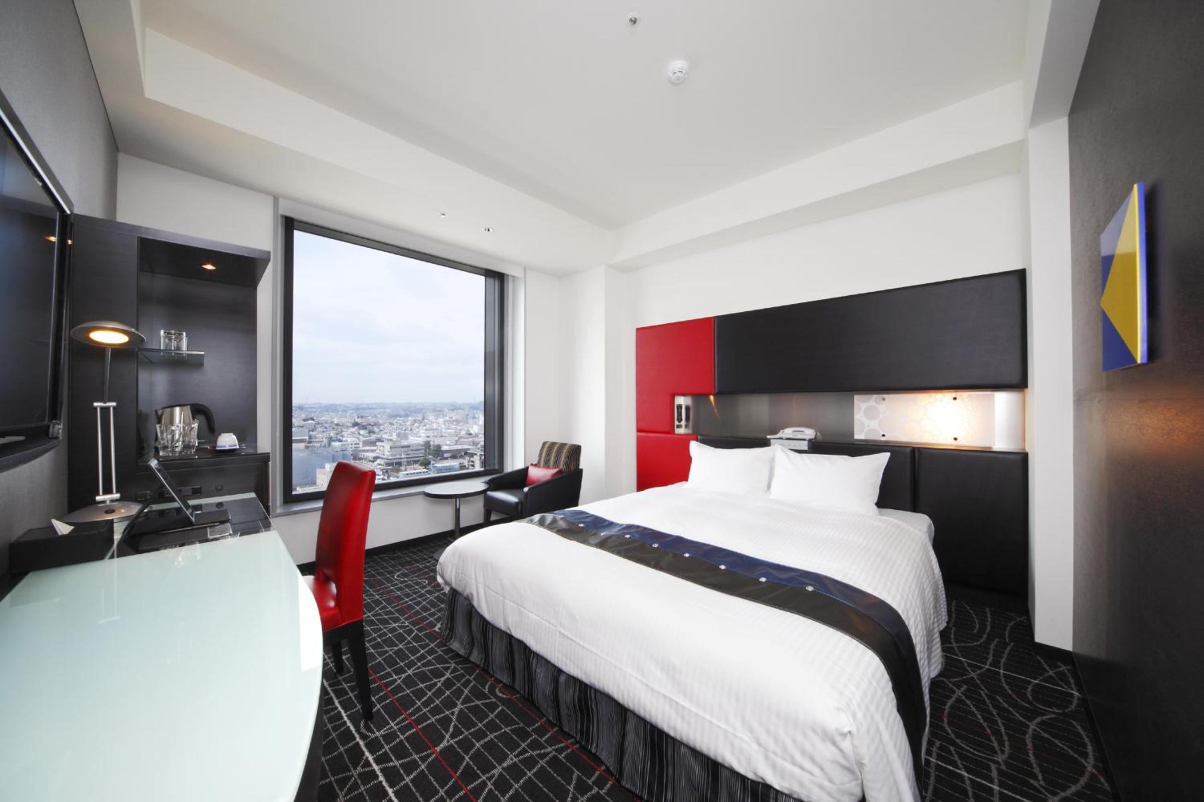 SUPERIOR, DOUBLE BED, CITY VIEW, NO CLEANING SERVICES